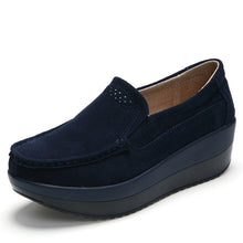 Load image into Gallery viewer, 2019 Spring Women Flats Shoes Platform Sneakers Slip On Flats Leather Suede Ladies Loafers Moccasins Casual Shoes Women Creepers