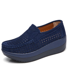 Load image into Gallery viewer, 2019 Spring Women Flats Shoes Platform Sneakers Slip On Flats Leather Suede Ladies Loafers Moccasins Casual Shoes Women Creepers