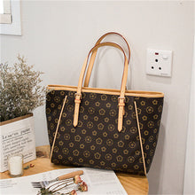 Load image into Gallery viewer, LANKOU 2019 Fashion Travel Designer Handbags for Women Single Shoulder Bags High-capacity Famous Ladies Simple Casual Totes Bags