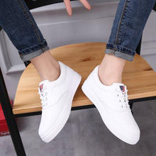 Load image into Gallery viewer, Autumn Winter High Quality Leather Sneakers Women Platform Shoes White Black Tenis Feminino Casual Sports Shoes Chunky Trainers