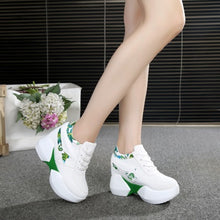 Load image into Gallery viewer, 2018 thick sole Autumn winter Women wedge shoes breathable platform Ladies High shoes pumps with wedges black female pumps