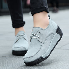 Load image into Gallery viewer, 2019 Spring women oxford shoes flats shoes women leather suede Platform Autumn casual boat shoes flats Wedges ladies footwear