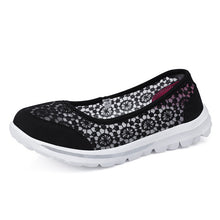 Load image into Gallery viewer, 2019 Breathable  Women Shoes Flat Platform Casual Shoes Women Flat  Loafers Ladies Shoes Black Big Size